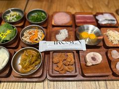 -银米·云南传统过桥米线(双廊黑金冠店)