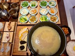-银米·云南传统过桥米线(双廊黑金冠店)