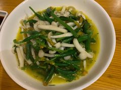 鲜菌黄瓜花-丁记盐蘸牛肉·新杭菜(河东路店)