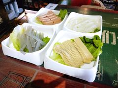 -龙虾风暴(松江店)