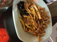 -崮乡圣水坊赵家炒鸡(花都店)