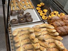 -Dough&Joe团憩(瑞虹天地月亮湾店)