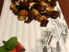黑蒜子牛肉粒-陆壹捌餐厅(五大道店)