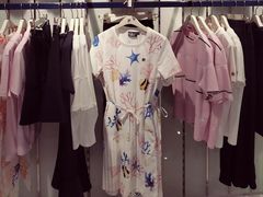 -fila(日月光中心广场店)