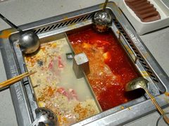 -海底捞火锅(高新万达店)