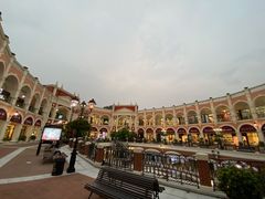 -佛罗伦萨小镇广佛名品奥特莱斯(疏港路店)