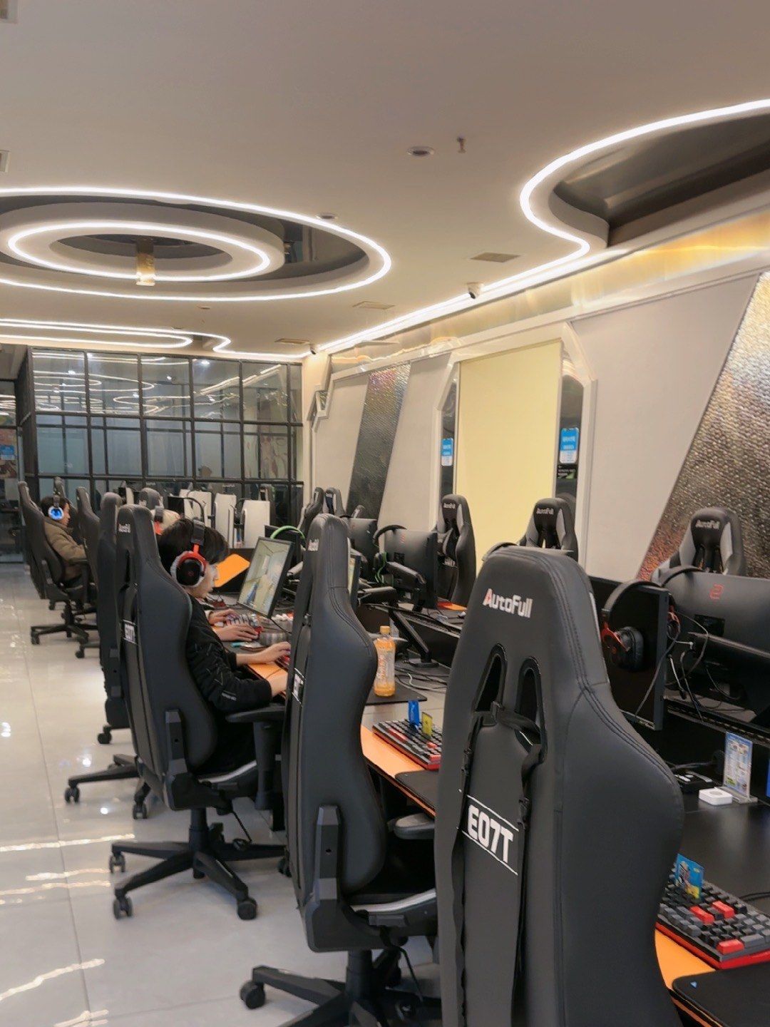 网鱼网咖,高端玩家的聚集地