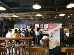 大堂-星巴克臻选(青岛麦凯乐分店)