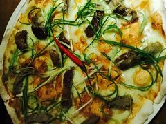 北京烤鸭披萨-JINNS锦时 steak&pizza(浸信会礼拜堂旧址店)