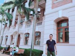 -香港大学