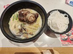 -大鼓米线(浦东长泰店)