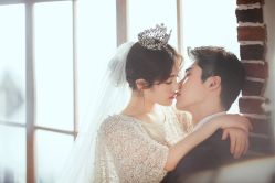 -雪中彩影婚纱摄影·微光艺术中心