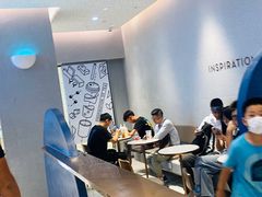 -喜茶(北京华贸购物中心店)