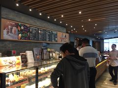 -星巴克臻选(周浦万达店)