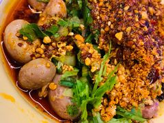 -拈签一笑黄牛肉辣卤串串
