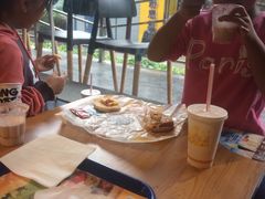 靠窗位-汉堡王(砂之船奥莱店)