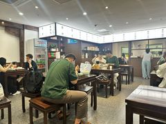 -蟹上黄·蟹黄面·江南糖水(人民广场店)