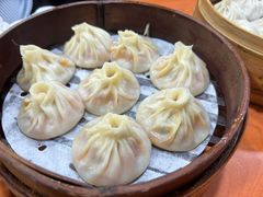 -莱莱小笼·乔艾