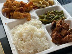 -奔驰上海利星(七宝店)