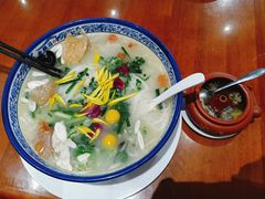 -香麒园·过桥米线·南湖雅宴
