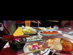 -麻辣英雄重庆火锅(二城广场店)