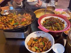 -富正毅三下锅·湘西韵味(天门山索道店)