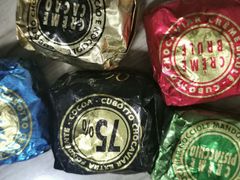 -VENCHI 闻绮(上海佛罗伦萨小镇店)
