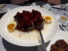 咸蛋目鱼红烧肉-屋里厢上海菜馆