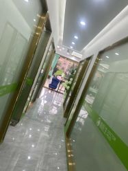 -苗医生专业祛痘·皮肤管理