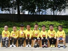 -小门牙好性格托育(北外滩中心)