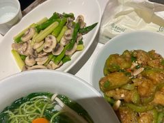-楚山晓·湖北菜(武汉光谷K11店)