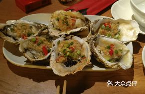 Garlic Steamed Oyster (Signature)