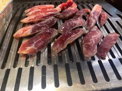 -臻牛烤肉