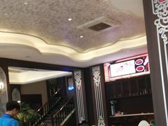 -哈啾嗨·新概念蒙餐(红星新城店)