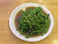 -J Daeng Seafood