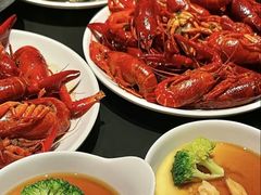 -涨巢·潮玩水疗局