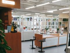 -无奔眼镜·蔡司·依视路授权店(马家堡店)