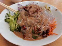 东北七彩大拉皮-关东小磨东北菜(上海长风大悦城店)