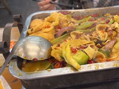 -后街佬·炭火鲜鱼杂(南城店)
