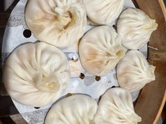 -莱莱小笼·乔艾