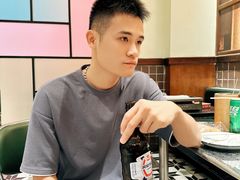 -何妹湿辣牛肉·粤式烧烤砂煲(桂雅路店)