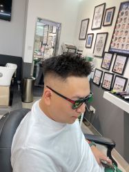 -极剪男士理发
