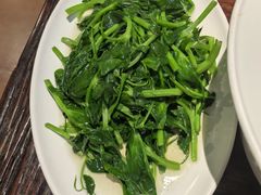 清炒豌豆尖-懒人盐府人家(安贞店)