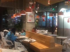 -Dough&Joe团憩(瑞虹天地月亮湾店)