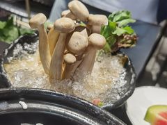 -牛牛和牛海鲜粥底火锅(长虹国际城店)