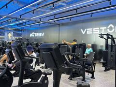 -威仕顿健身游泳(御锦城店)