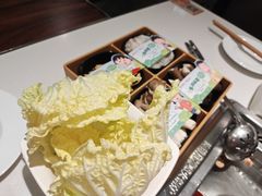 -海底捞火锅(长宁路龙之梦店)