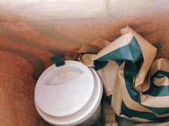 -星巴克(广州南站A18检票口楼上)