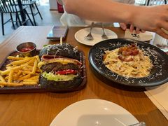 -HELLO 27 意面·沙拉·帕尼尼