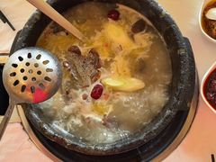 -鲁朗纳麦石锅鸡庄园